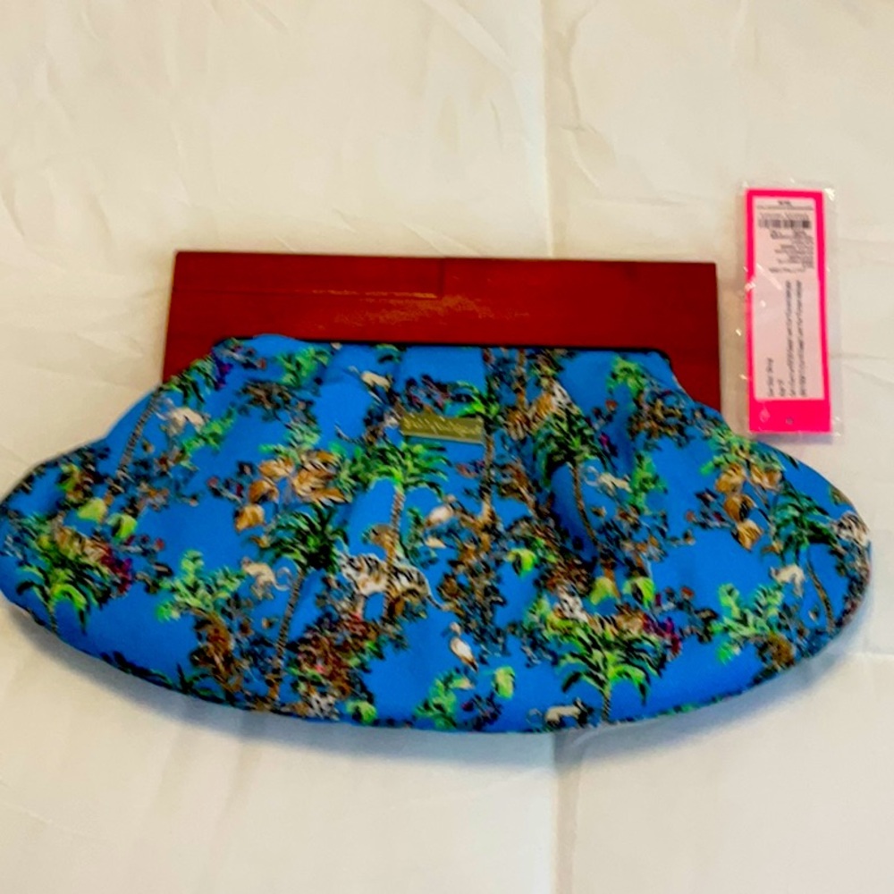 NWT Vintage Lilly Pulitzer Blue Floral Clutch